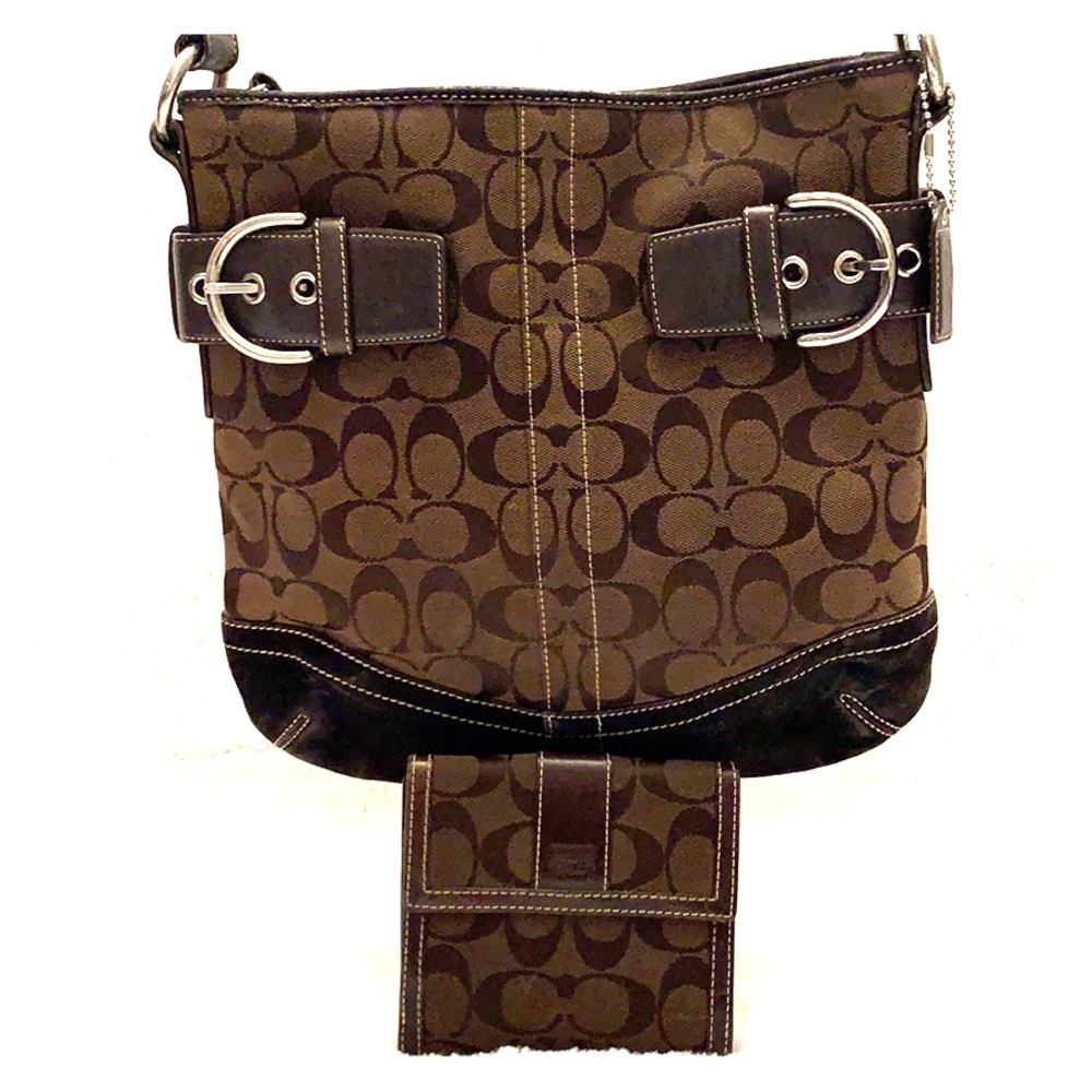 Authentic Coach purse and wallet set!
